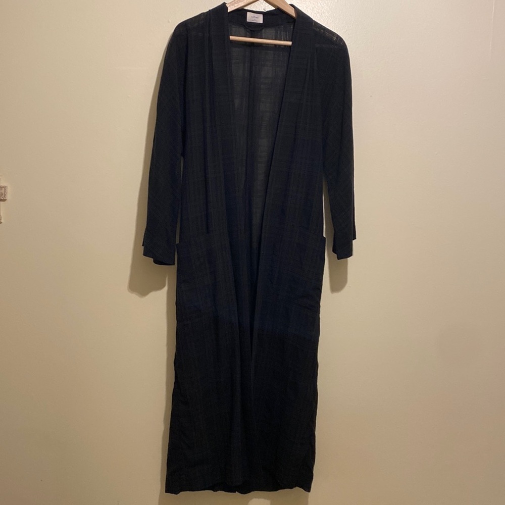 WILFRED ARITZIA BLACK BELTED ROBE WITH POCKETS. Size S